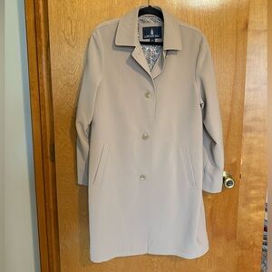 London Fog Women's Classic Tan Trench Coat